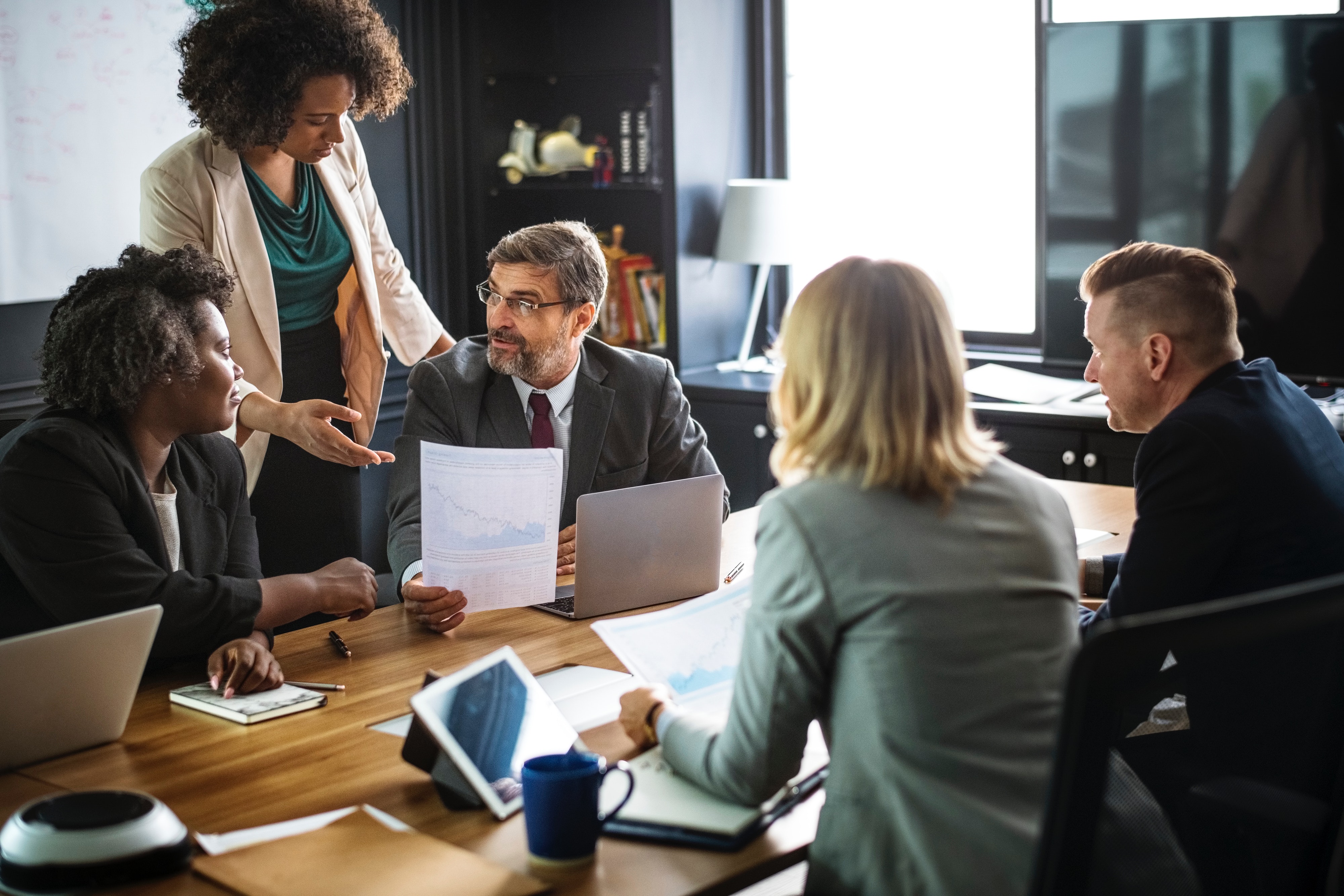 How to host a productive business meeting