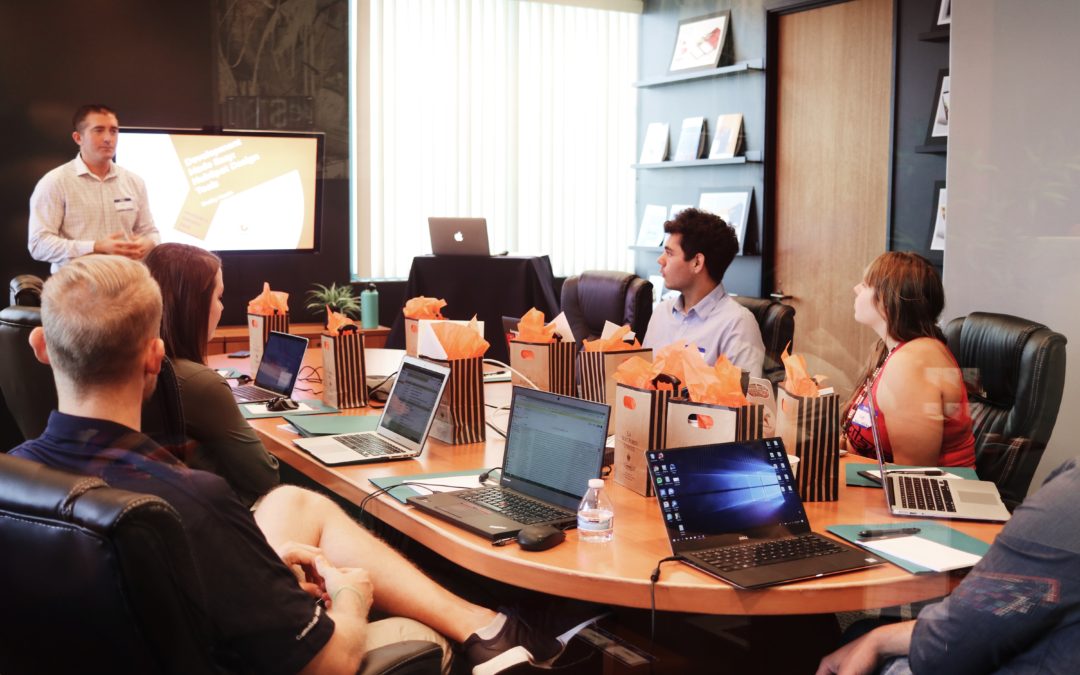 8 Tips on Creating a Powerful Sales Presentation