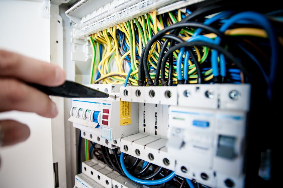 Worker Fixing Printer Equipment