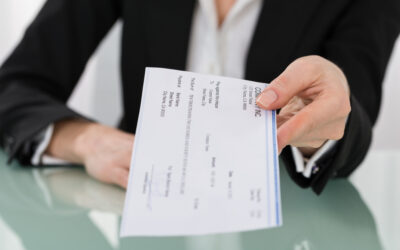 Waiting on Outstanding Invoices, But Need to Make Payroll? 5 Ways Payroll Financing Can Help